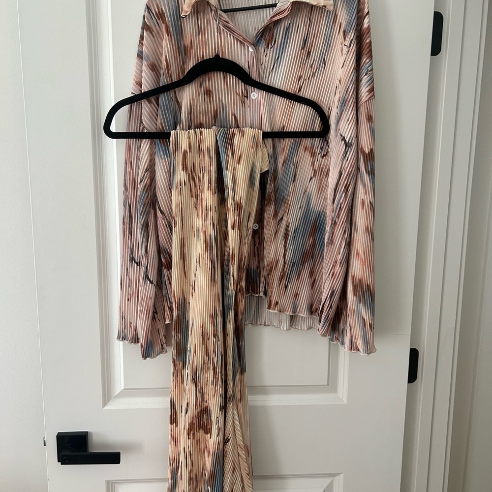 SHEIN Multicolor Pleated Blouse